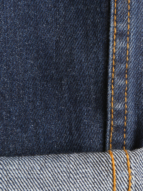 Укороченные джинсы с потертостями и вышивкой из бисера - Деталь2