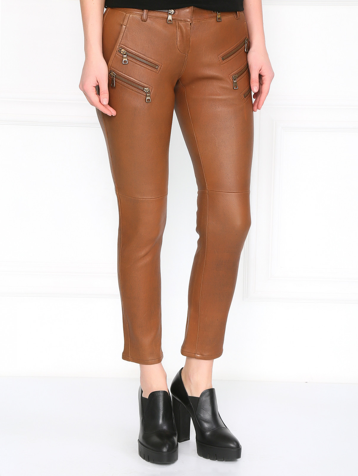 Кожаные брюки BALMAIN  –  Модель Верх-Низ  – Цвет:  Коричневый