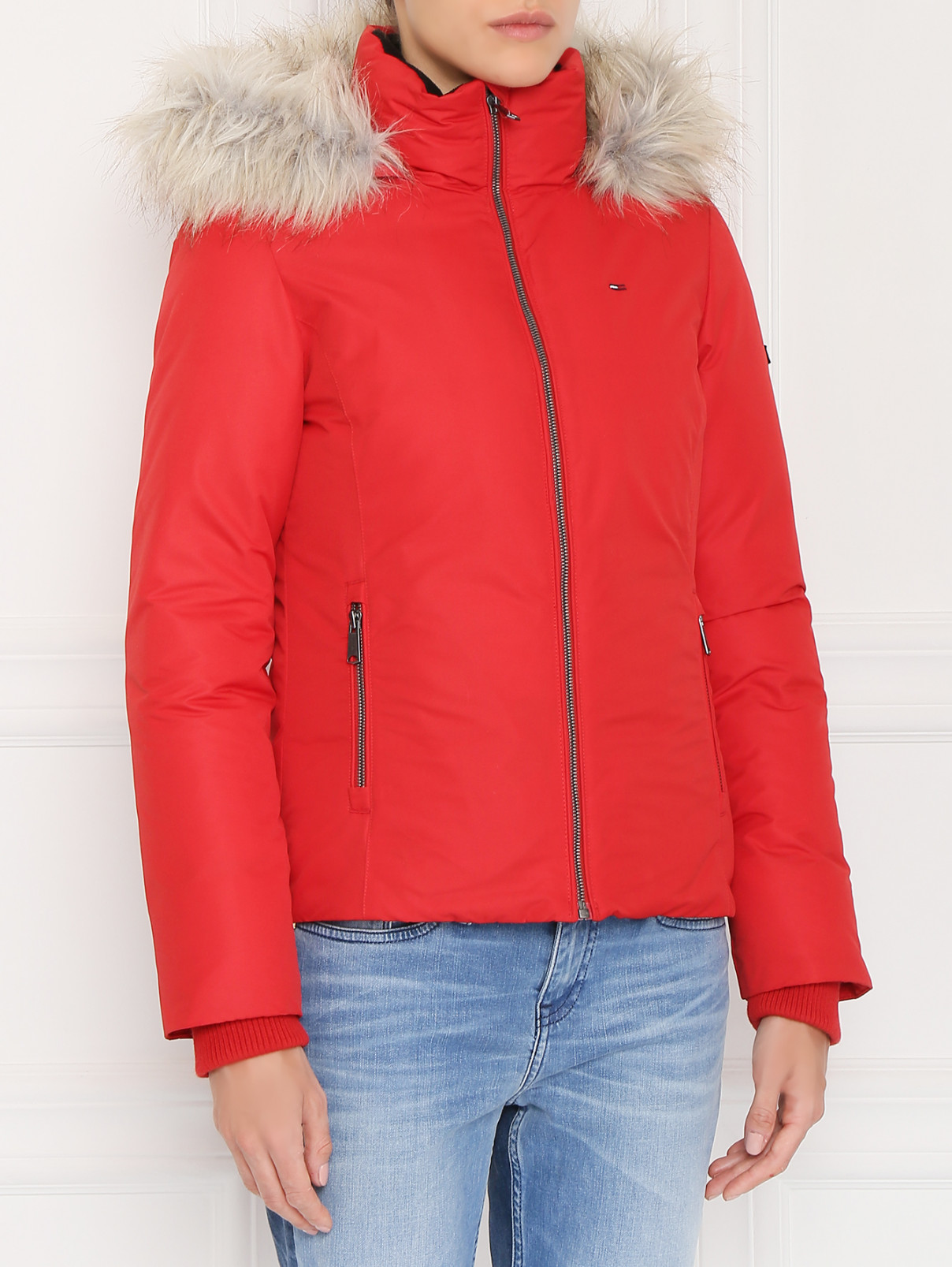 Пуховик на молнии с капюшоном Tommy Jeans  –  МодельВерхНиз  – Цвет:  Красный