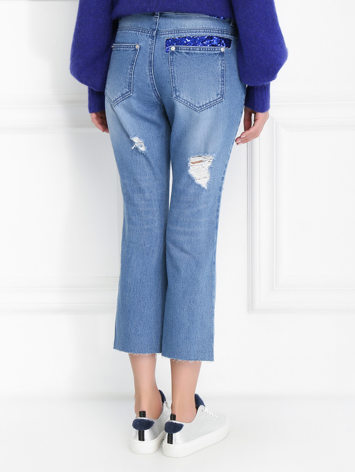 Укороченные джинсы декорированные пайетками Sjyp  –  Модель Верх-Низ1  – Цвет:  Синий