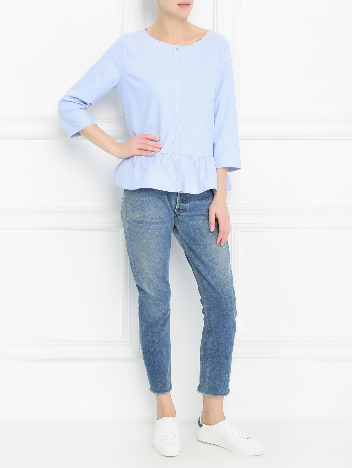 Укороченные джинсы из светлого денима Re/Done  –  МодельОбщийВид  – Цвет:  Синий